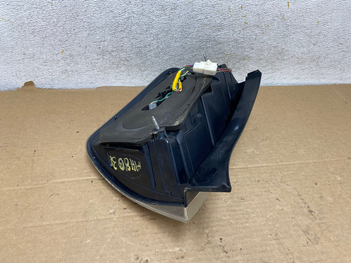 2006 to 2009 Toyota Prius Tail Light Right Passenger Side AH8038 LK5