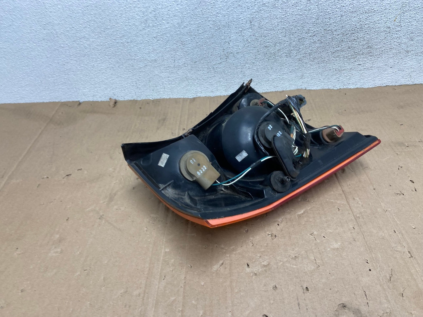 2004 to 2006 Chrysler Pacifica Right Passenger Rh Side Tail Light AE9213 LK5