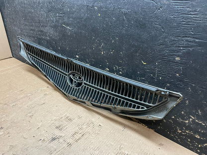 1999 2000 2001 Toyota Solara Front Upper Grill Grille OEM Z5981 DG9