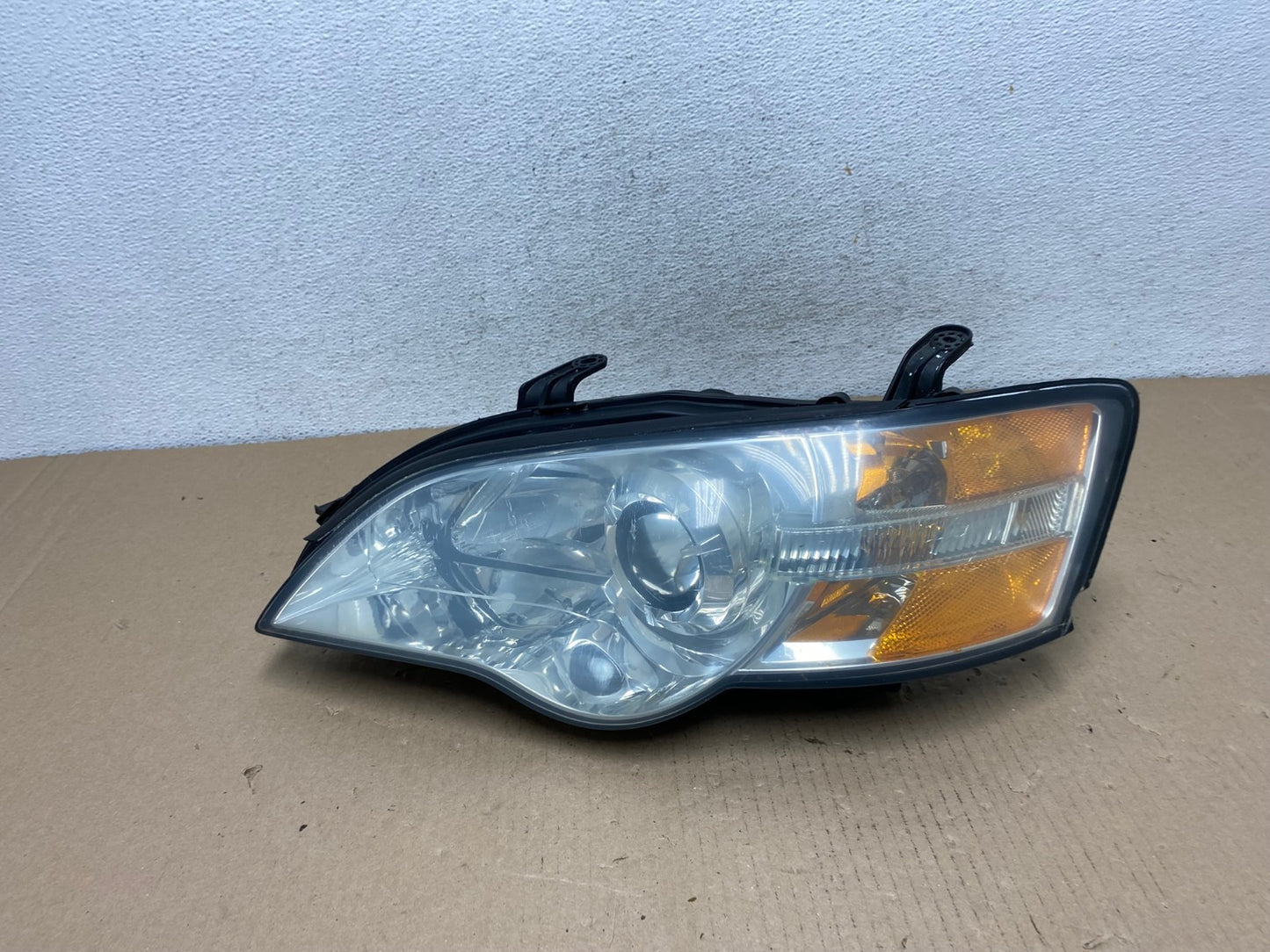 2006 to 2007 Subaru Legacy Left Driver LH Side Headlight AF3112 LK0