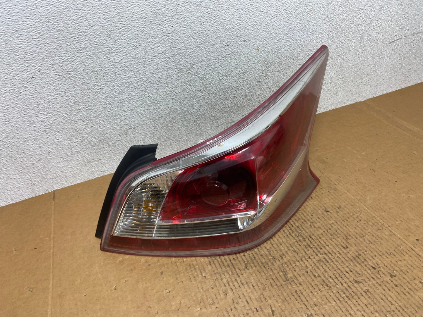 2013 2014 2015 Nissan Altima Right Passenger RH Side Tail Light AE0213 LK2