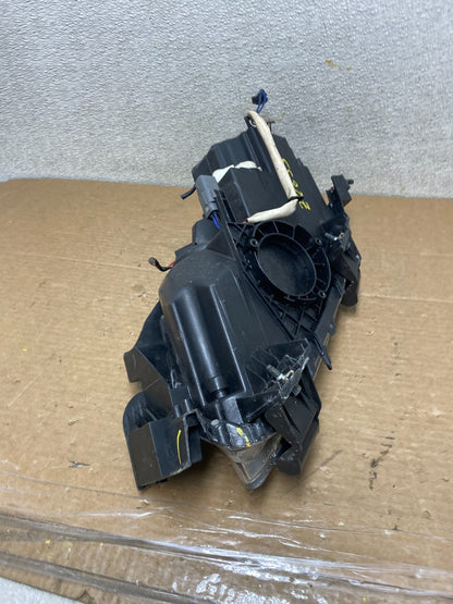 Halogen 2007 to 2009 Mazda CX-7 Right Passenger RH Side Headlight Oem Z2653 DW11
