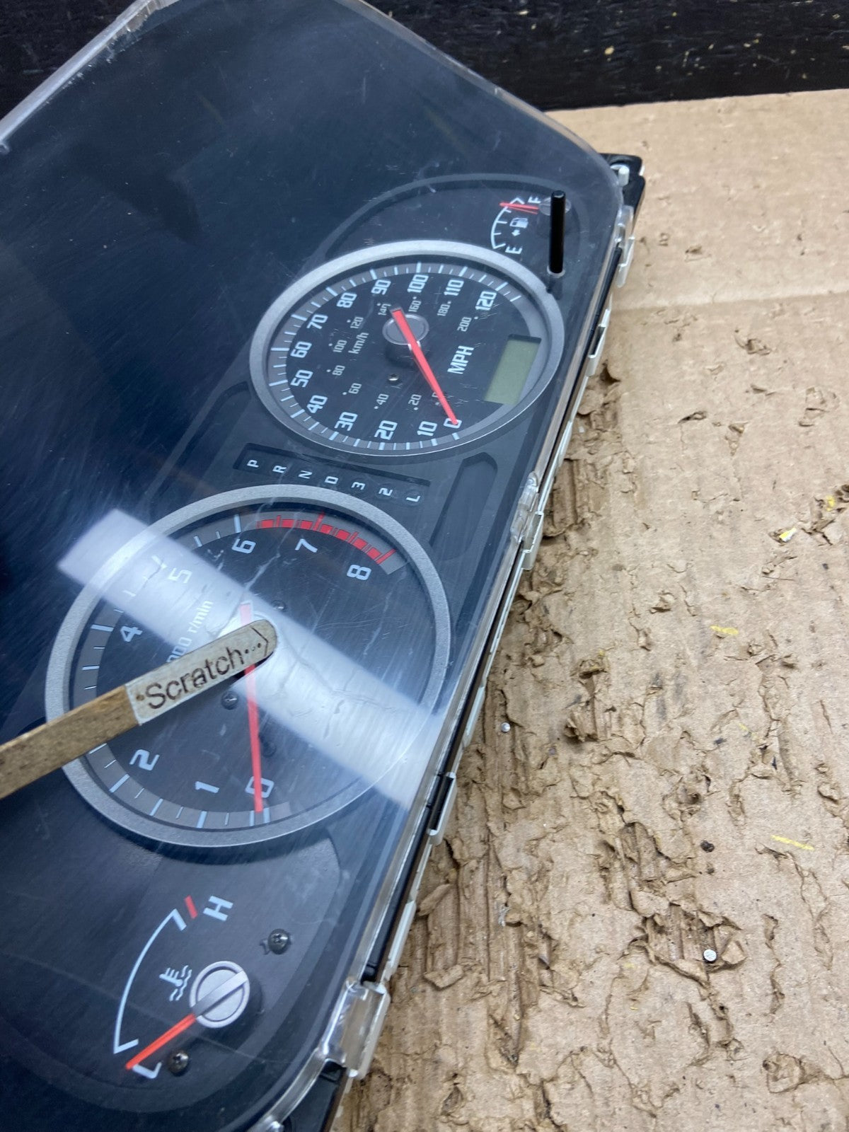 2003 Isuzu Rodeo Speedometer Cluster Gauge OEM V7773 DG1