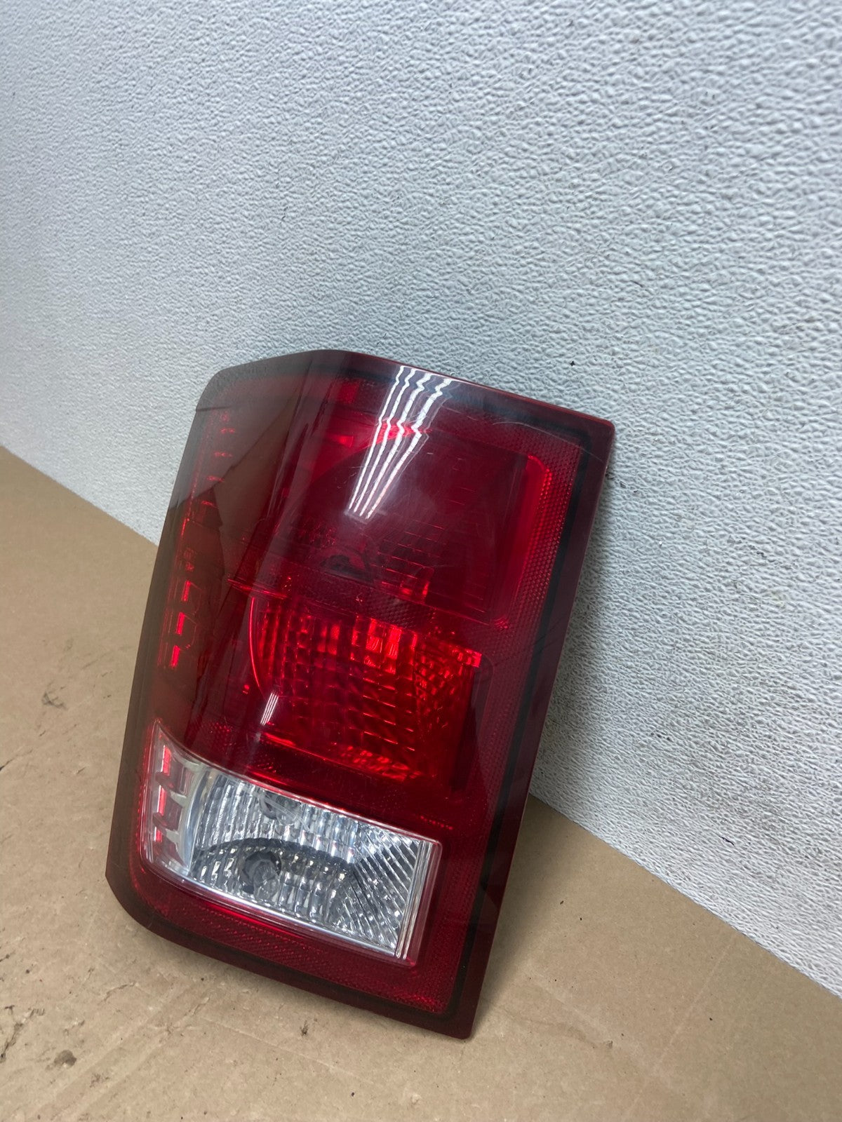 2007 2008 2009 2010 Jeep Grand Cherokee Left Driver Lh Tail Light AE6008 DW1