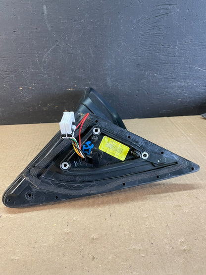 2011 - 2015 Kia Sorento Left Driver Lh Side Door Mirror Turn Signal AD03359