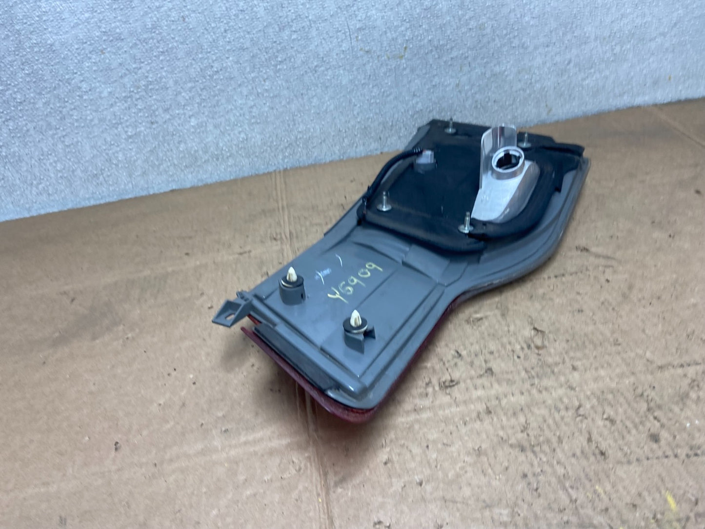 2008 to 2010 Honda Odyssey Left Driver LH Side Tail Light Inner Oem Y6909 DW7