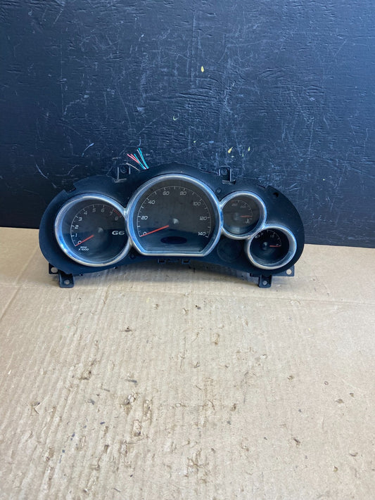 2001 - 2005 Pontiac Aztek Speedometer Cluster Gauge AE4300 DG0