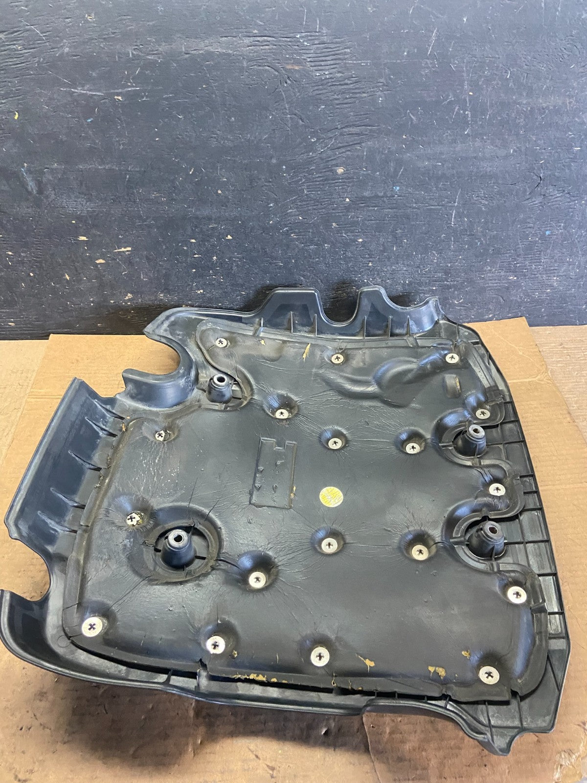 2005-2008 Hyundai Tucson 2.7L Engine Motor Cover 29240-37150 Q8545 DG7