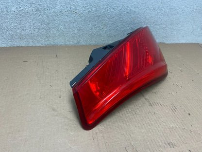 2003 2004 2005 Nissan Murano Left Driver Lh Side Tail Light Oem R1579 DW2