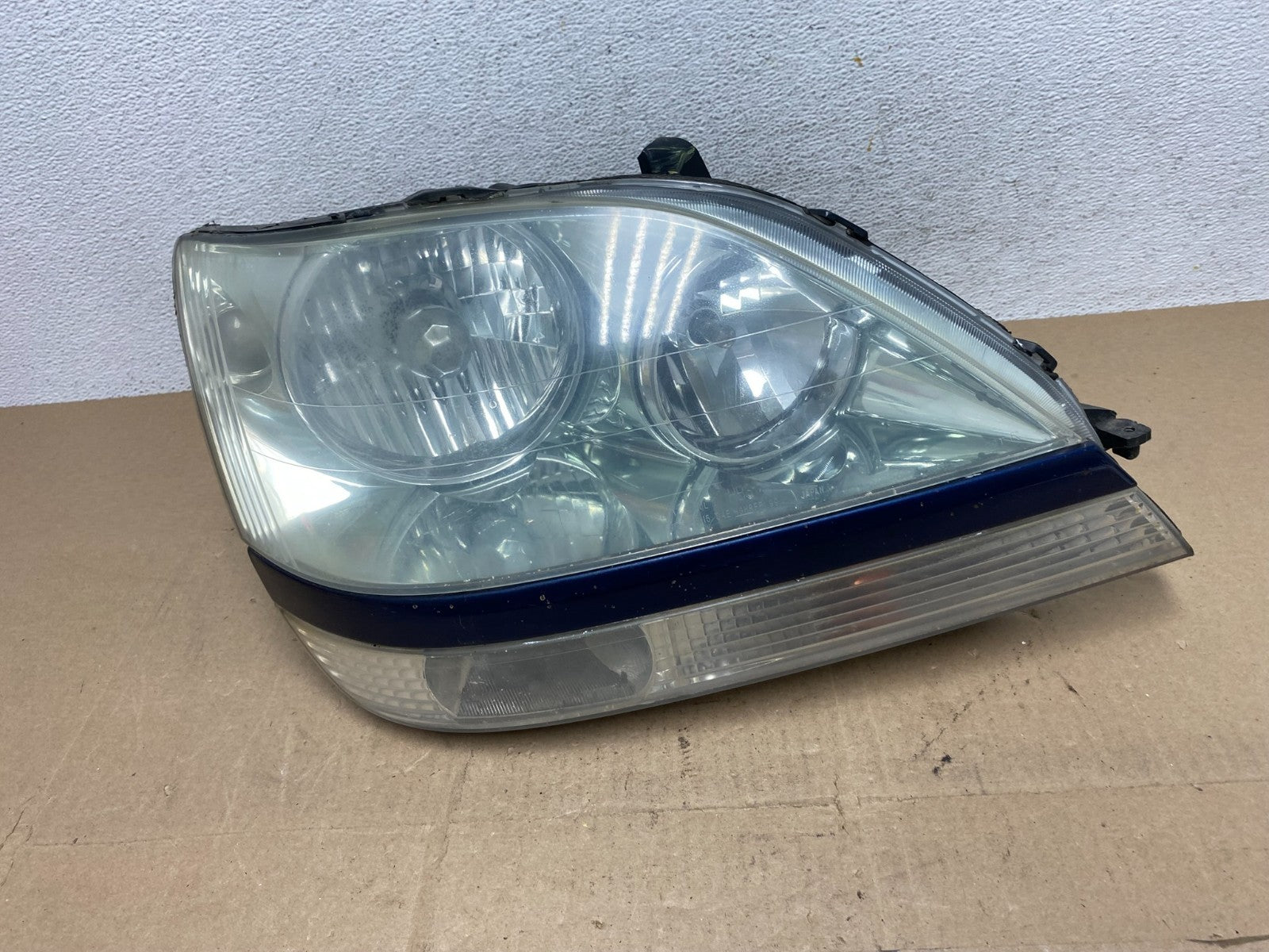 2001 2002 2003 Lexus RX300 Right Passenger Headlight Xenon HID AE6746 DW0