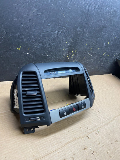 2007 to 2009 Hyundai Santa Fe Center Dashboard Radio Bezel Trim Oem W0371 DG1