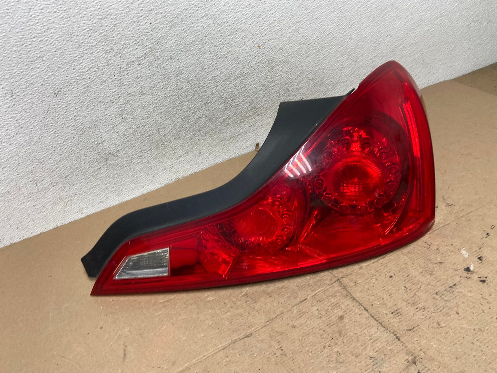 2008-2013 Infiniti G37 Coupe Right Passenger RH Side Tail Light AF5100 LK2