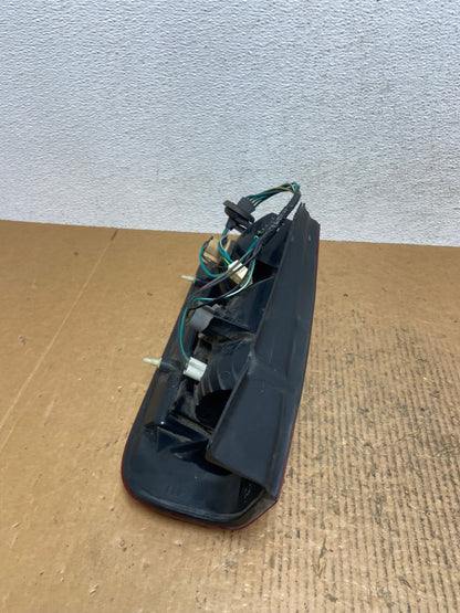 2002 2003 2004 Nissan Xterra Left Driver Side Tail Light AE1460 LK5