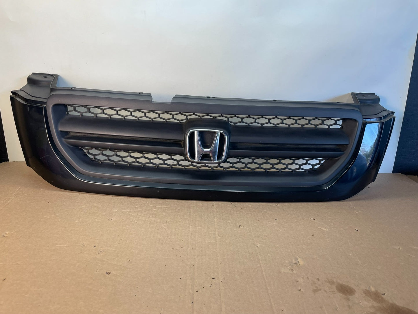 2003 2004 2005 Honda Pilot Front Upper Grill Grille AG9827 DG0
