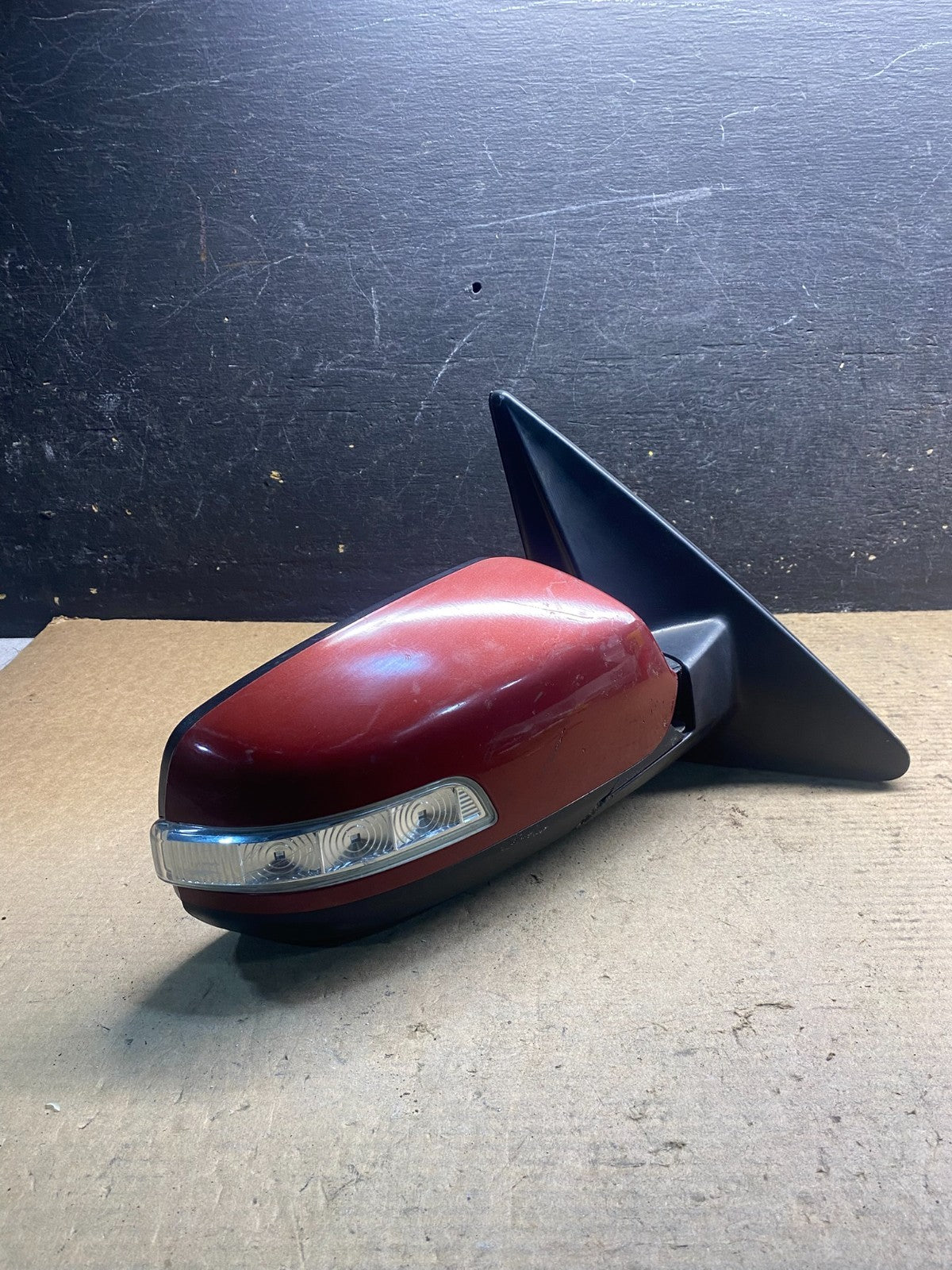 2011 to 2015 Kia Sorento Right Passenger Door Mirror Turn Signal AA2980 MS1