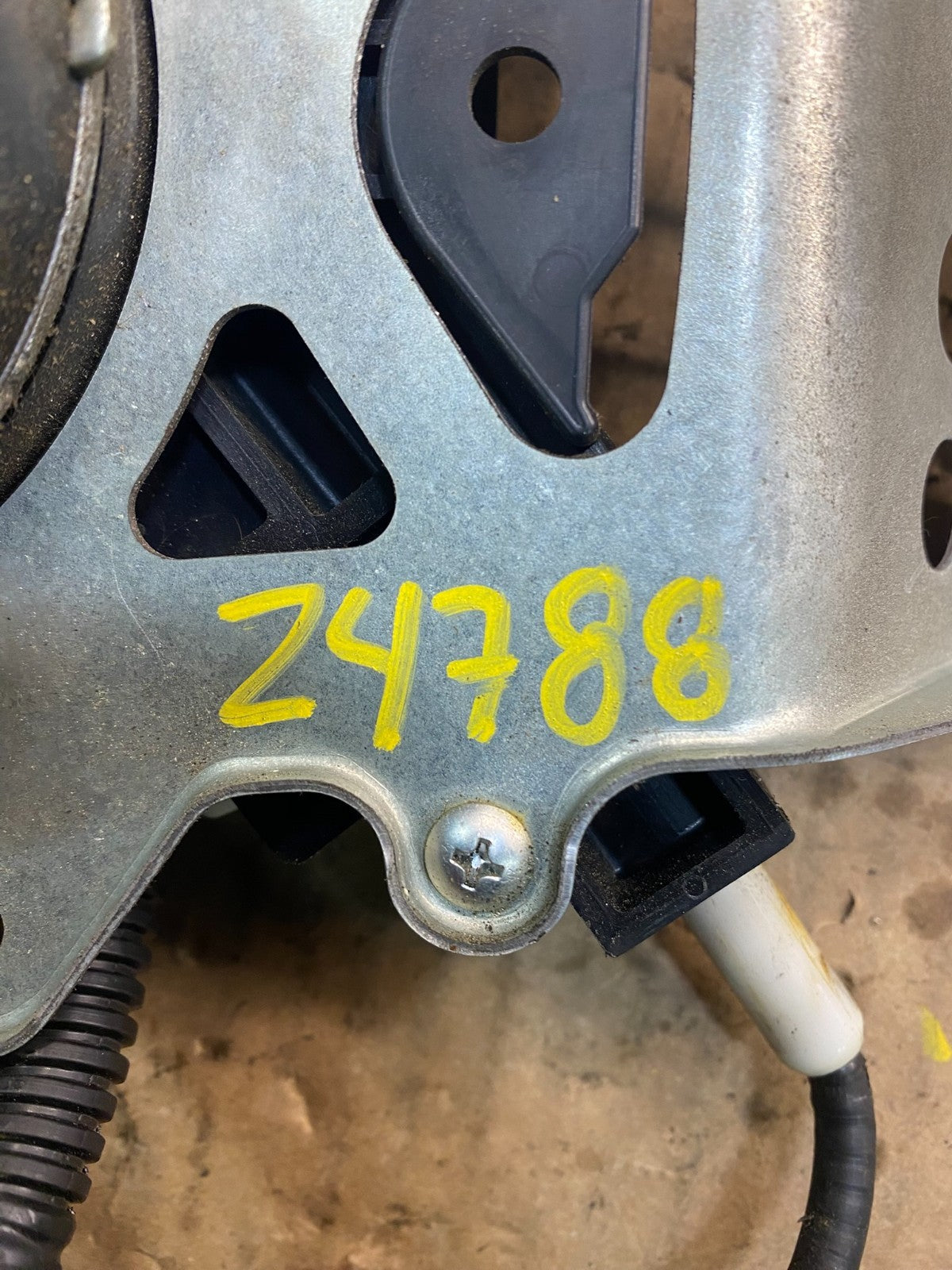 2005 - 2010 Honda Odyssey Rear Right Sliding Door Lock Actuator Motor z4788 DG7
