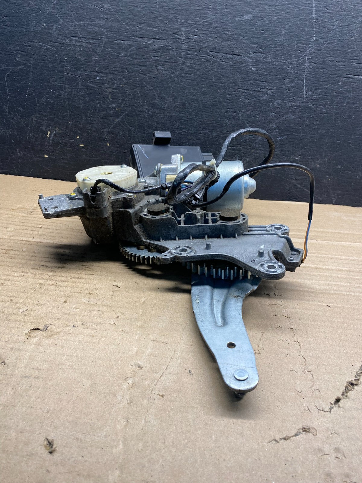2009-2012 GMC Acadia Power Motor Liftgate Tailgate Control Module af0031 DG1