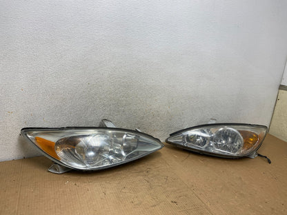 2002 2003 2004 Toyota Camry Left+Right Set Side Halogen Headlights AI8185 DW2