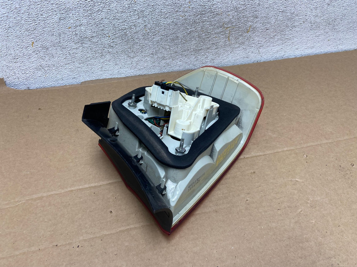 2009 2010 BMW 323i 325i 328i 335i 3 Series Left Driver Tail Light AH7743 LK4
