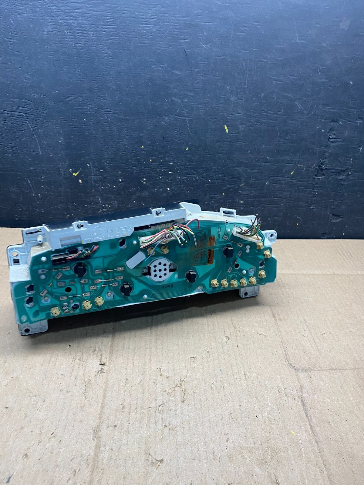 2001 - 2002 Ford Econoline E250 E350 Van Speedometer Instrument Cluster P9290 DG4