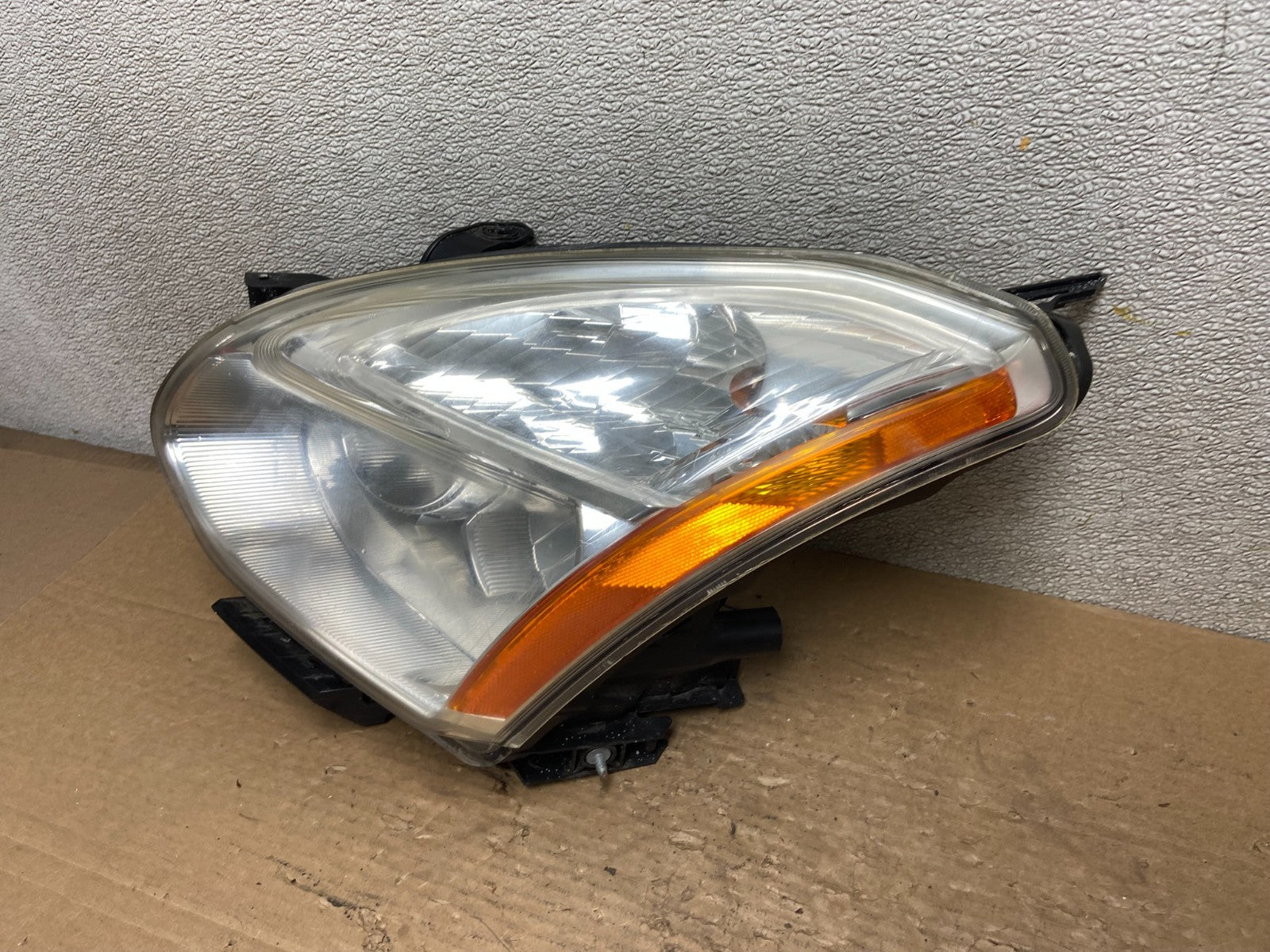 2008 to 2013 Nissan Rogue Left Driver LH Halogen Headlight Oem AB4909 DW1