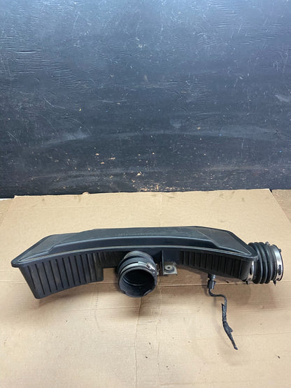 2005-2010 Jeep Grand Cherokee 5.7LHemi  Air Cleaner Resonator OEM Mopar r2073 DG1