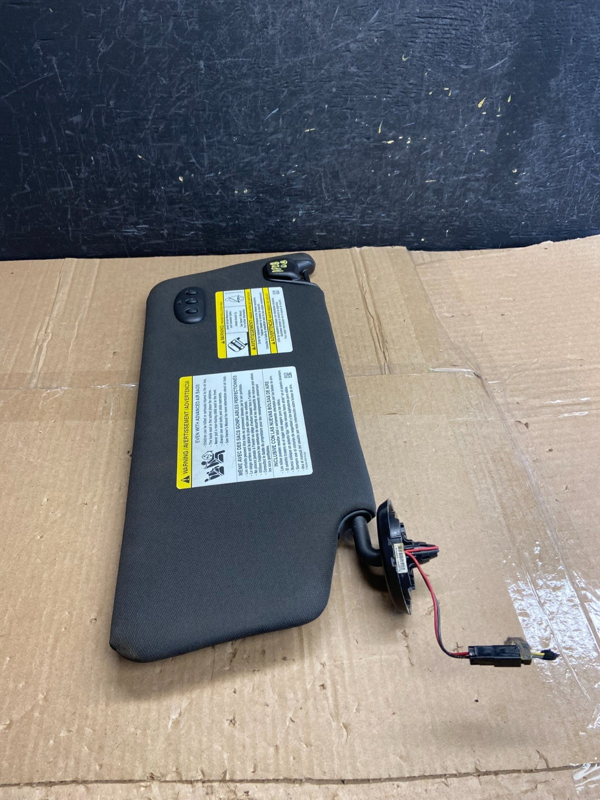 2011-2015 Ford Explorer Front Left Driver Side Sun Visor Sunvisor AF28082