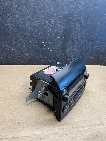 2004 to 2010 Toyota Sienna AM FM CD WMA Mp3 Radio Receiver AH3722 DG1