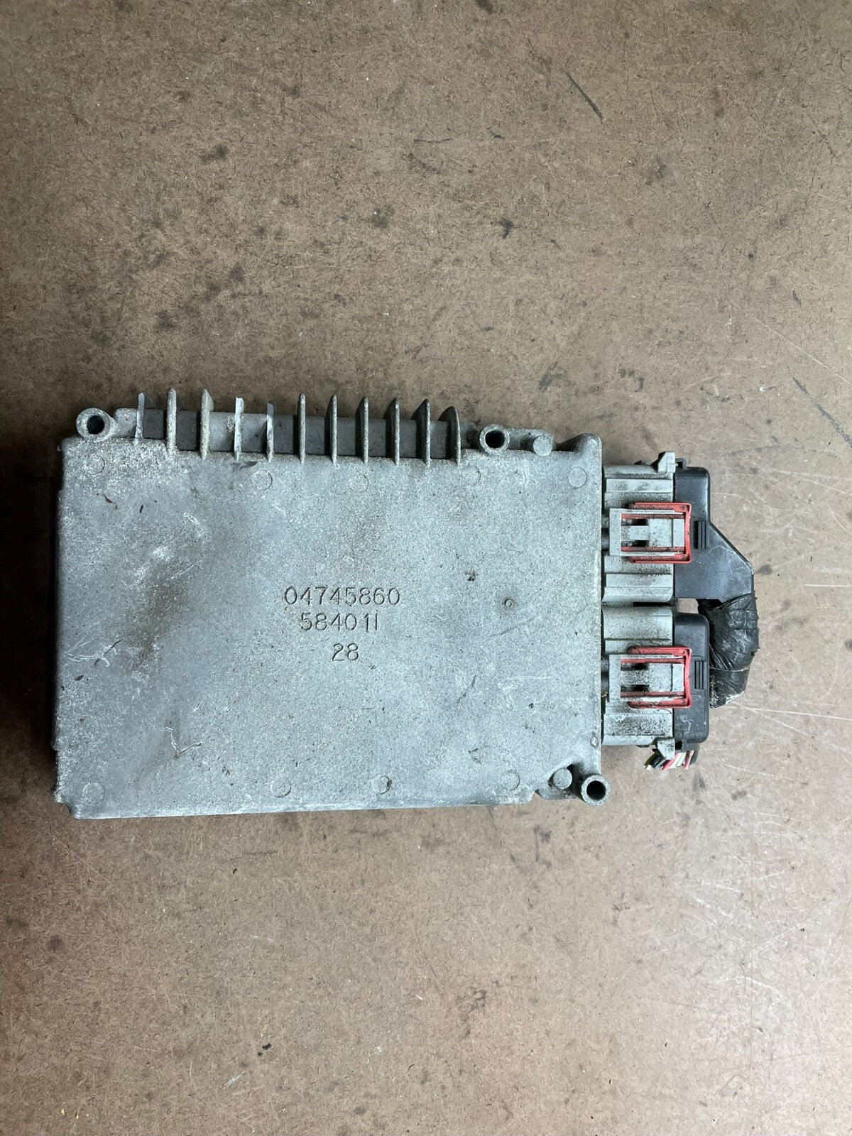 2002 Chrysler Sebring Engine Control Computer ECM p04896792ac j5194 DG0