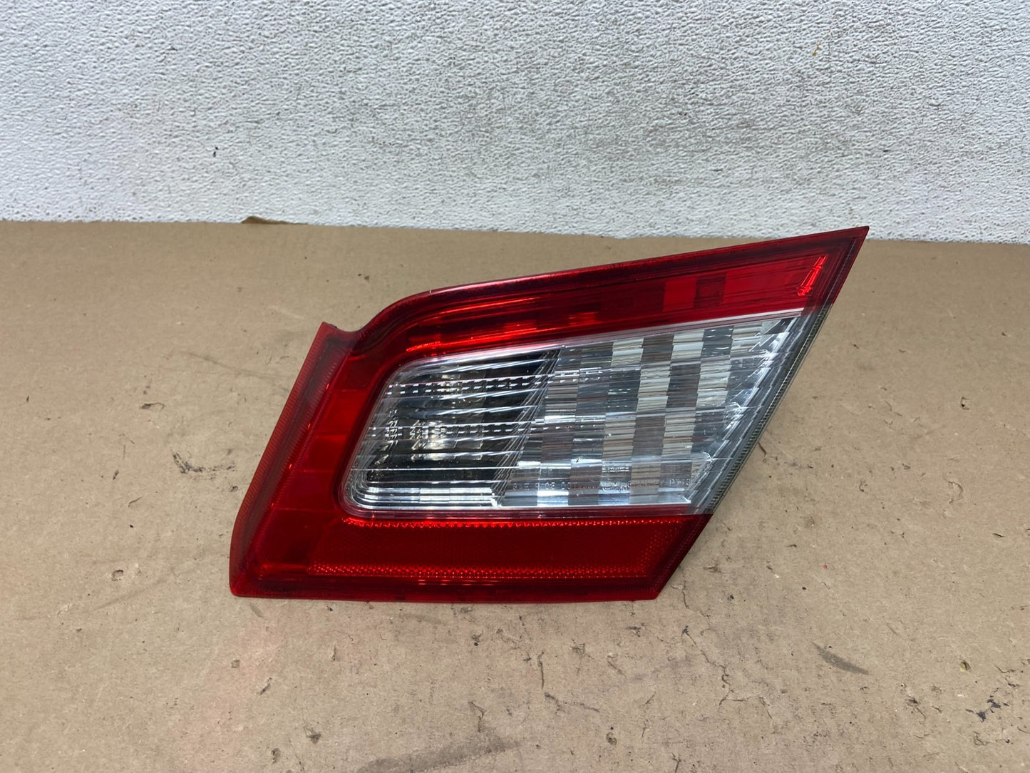 2009-2012 Mitsubishi Galant Right Passenger RH Inner Tail Light AG43350