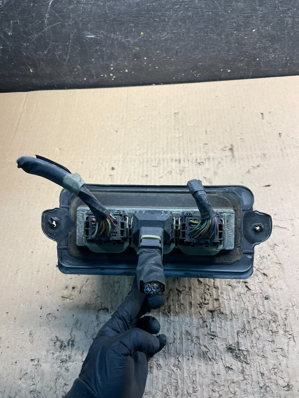 2004 Ford Explorer Engine Control Computer 4L2A-12A650-ACB u1613 DG1