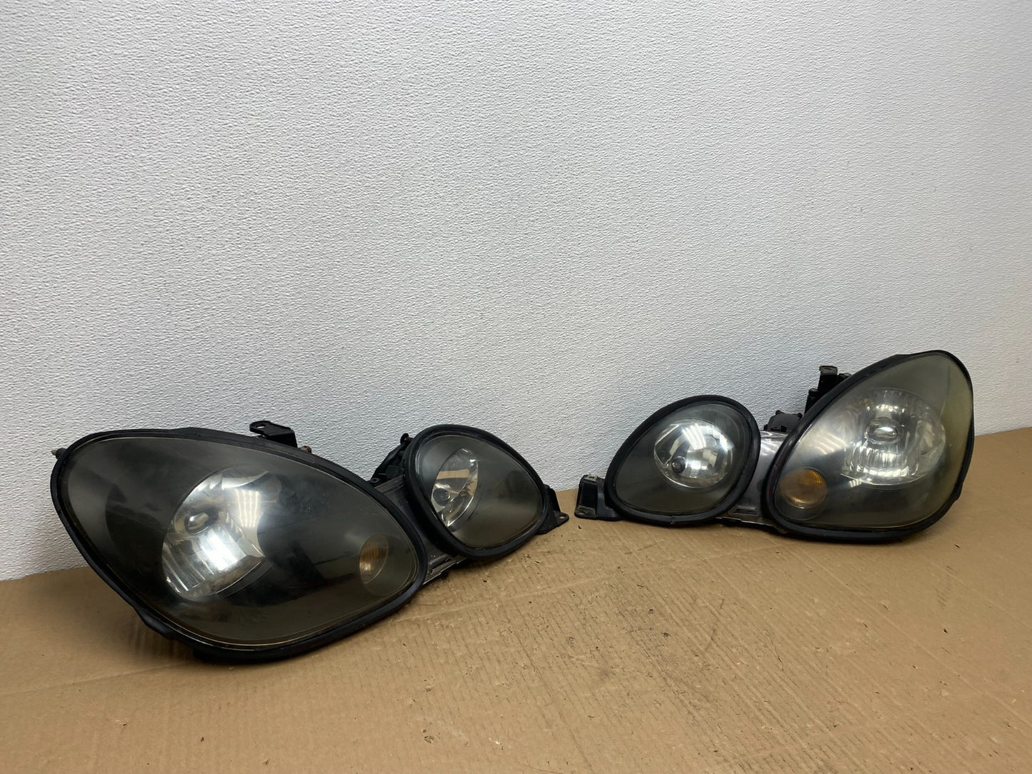 2001 to 2005 Lexus GS430 Gs300 Left+Right Headlights Halogen AB8250 DW2