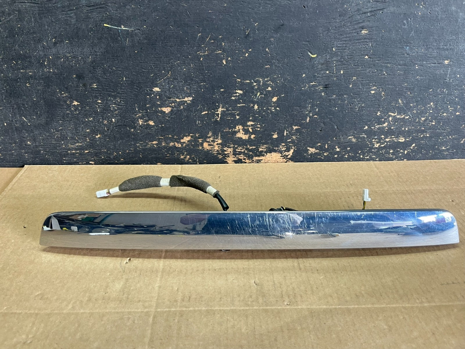 2013 to 2015 Nissan Pathfinder Rear Trunk Liftgate Handle Trim Camera AA8965  DG0