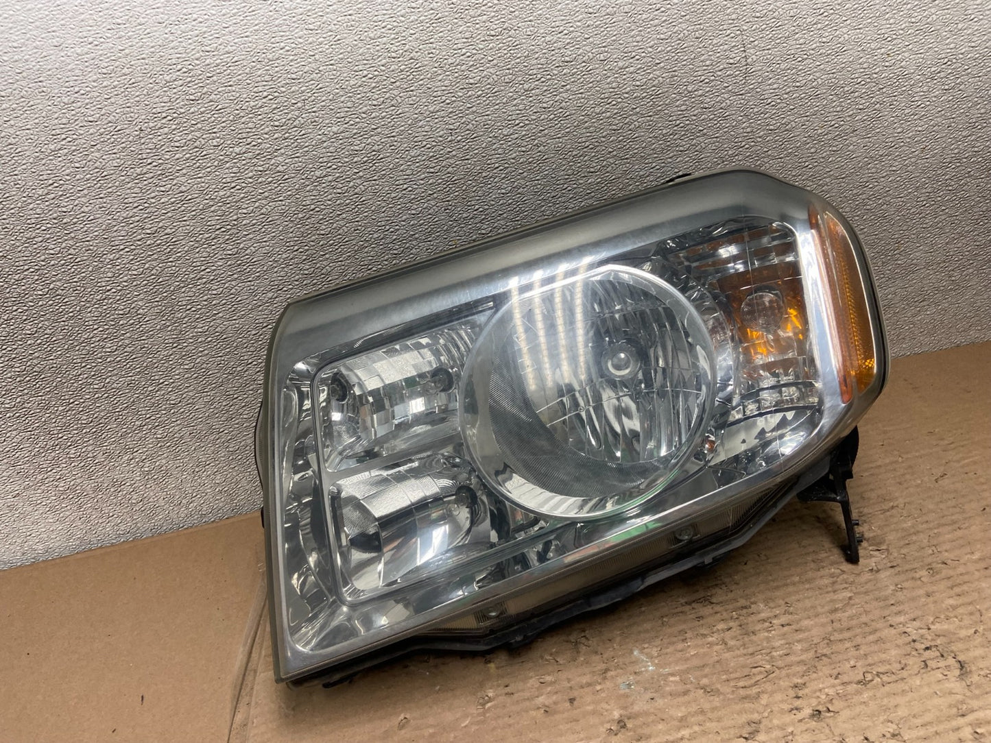 2009 2010 2011 Honda Pilot Left Driver LH Halogen Headlight Oem AA9543 DW0