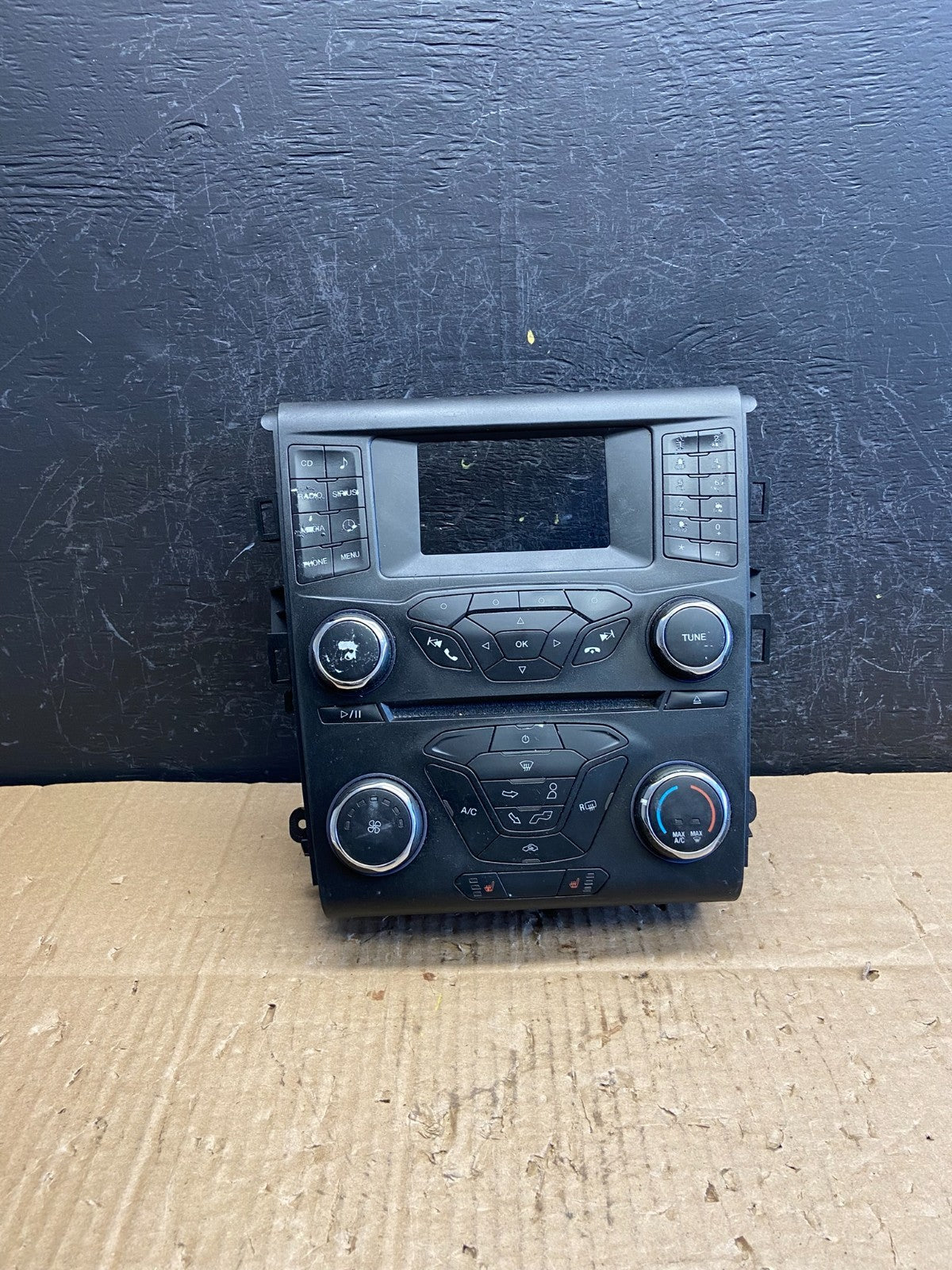 2014-2015 Ford Fusion Center Radio CD Player Screen Climate Control ac9656 DG0