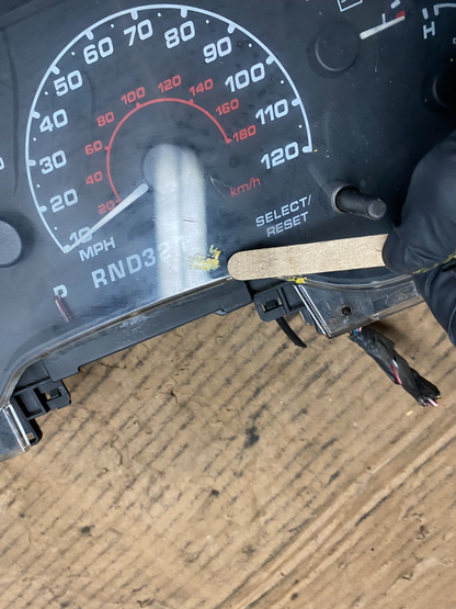 2001 2002 2003 Ford Explorer Speedometer Cluster Gauge S8723 DG7