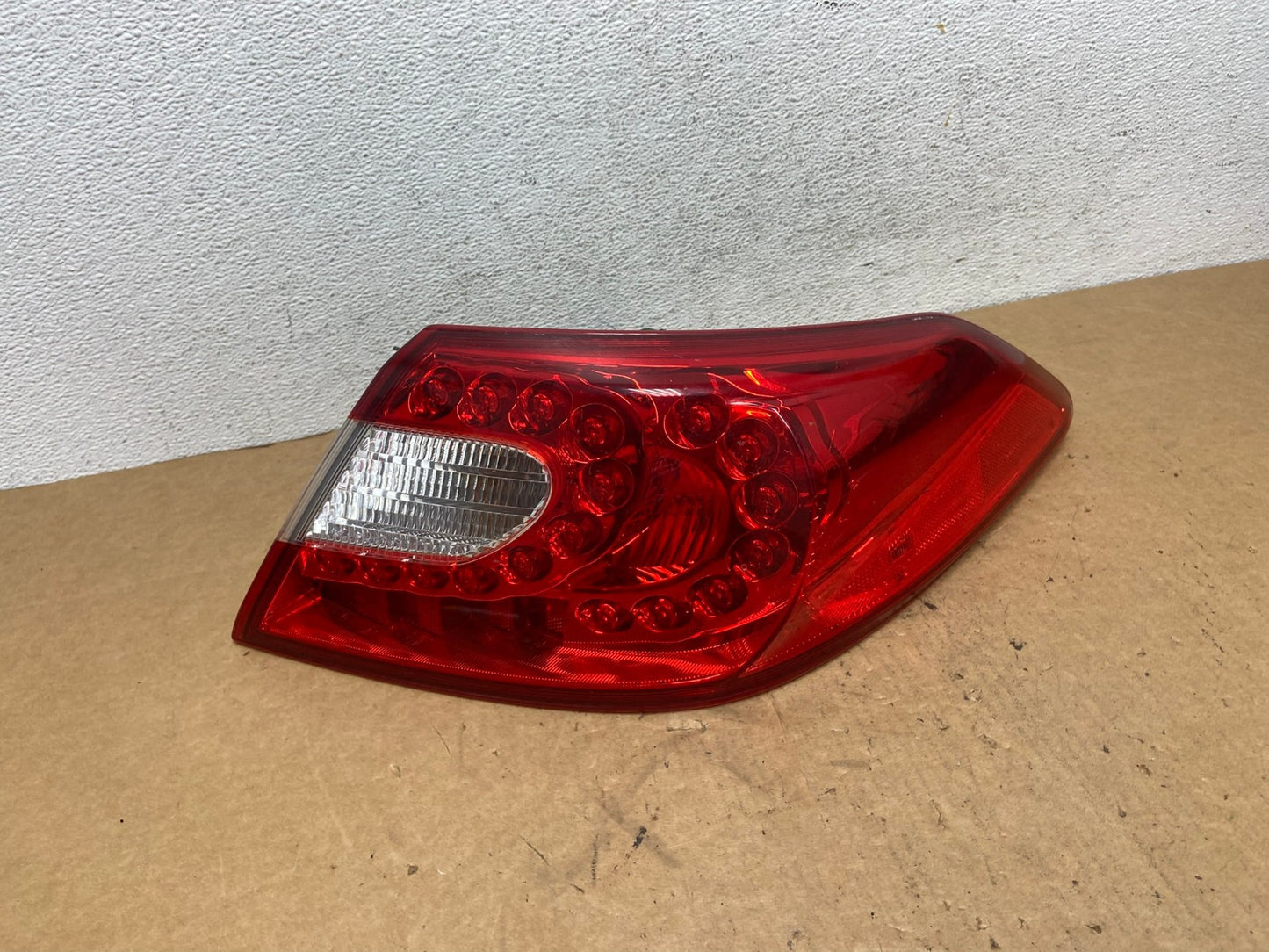 2011 2012 2013 Infiniti M37 M56 Right Passenger RH Tail Light AD4784 LK0