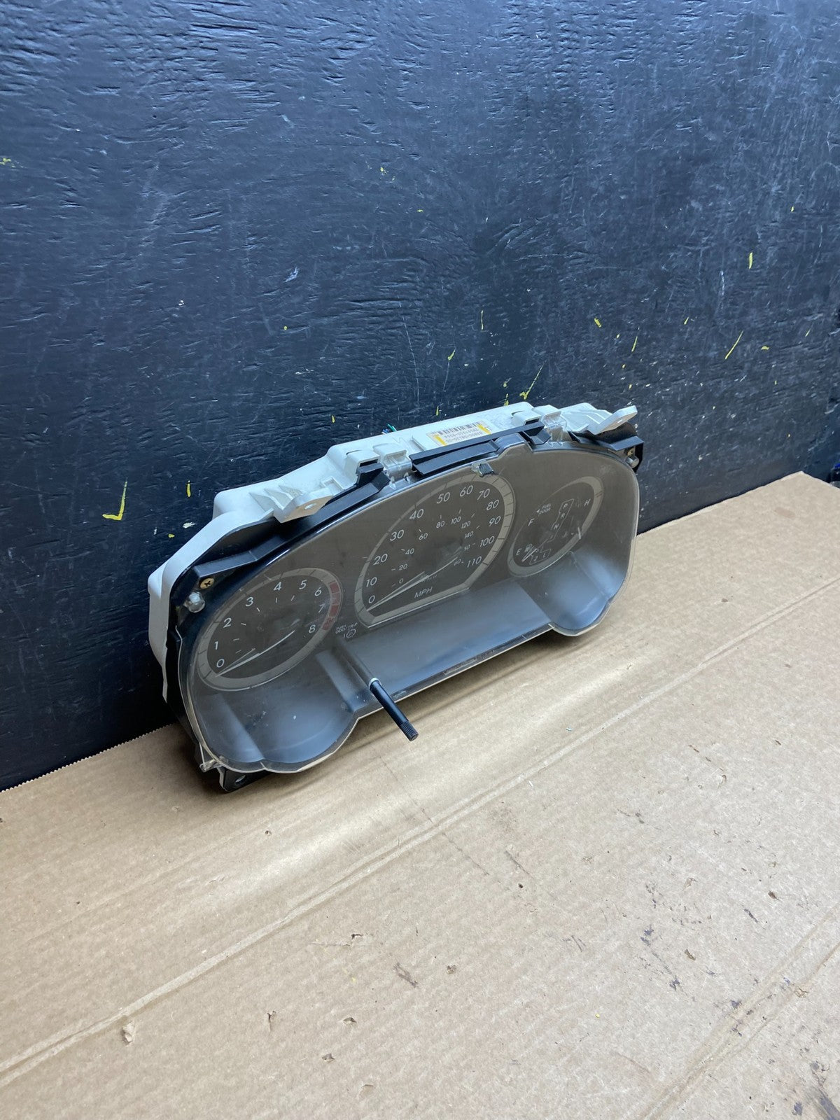 2004 2005 Toyota Sienna Speedometer Cluster Gauge W6544 DG1
