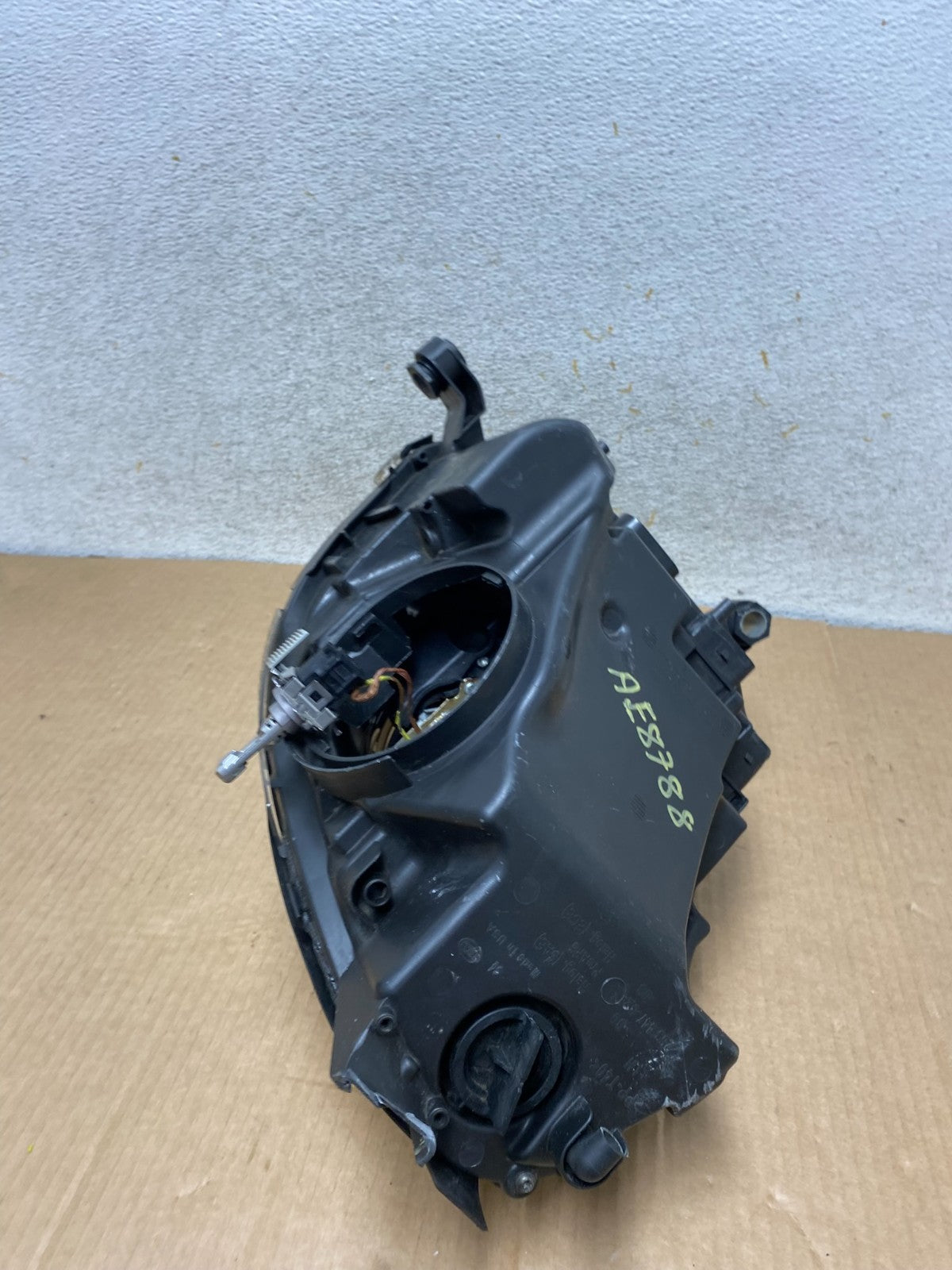 Halogen 2006 2010 Mercedes W251 R-Class Left Driver LH Headlight AI6895 DW9