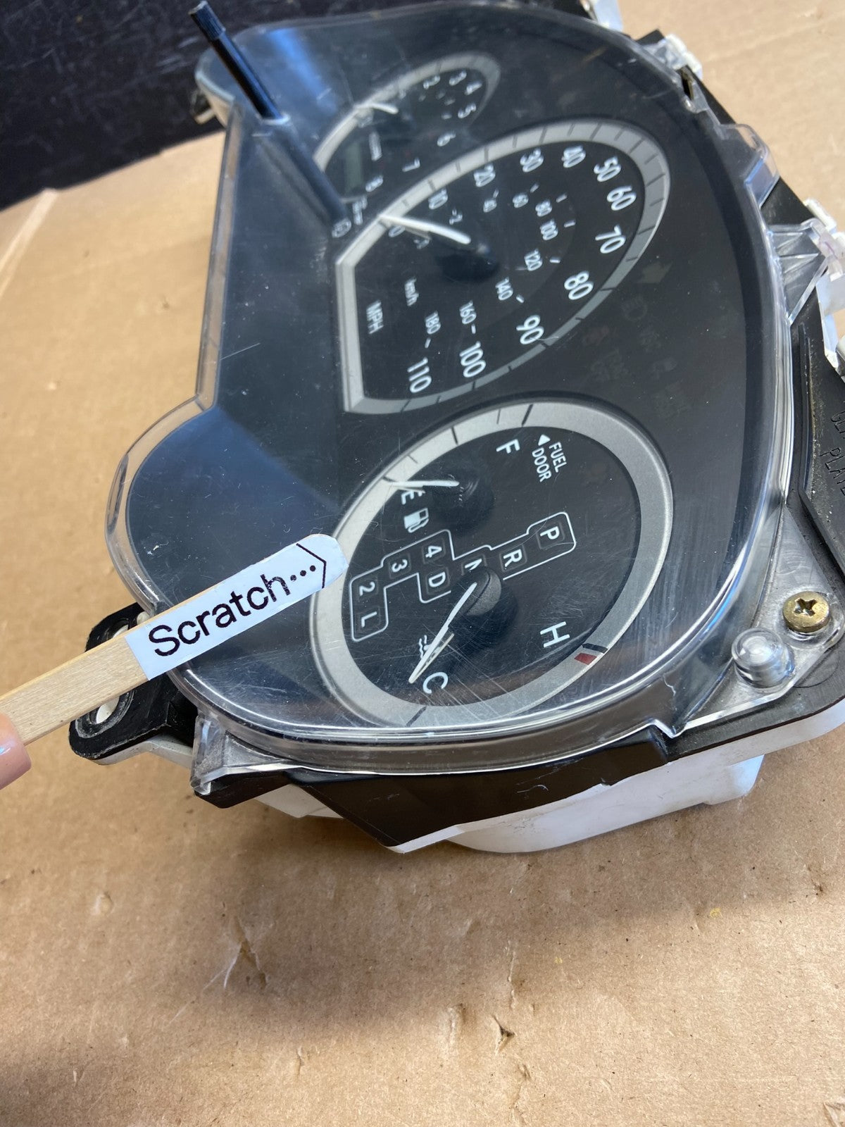 2004 2005 Toyota Sienna Speedometer Cluster Gauge AI6303 DW3
