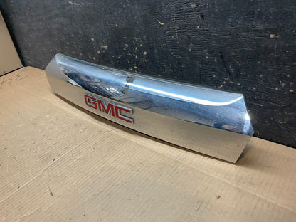 2011-2015 GMC Terrain Tailgate Liftgate Chrome Finish Molding Camera Oe Y1773 DG2