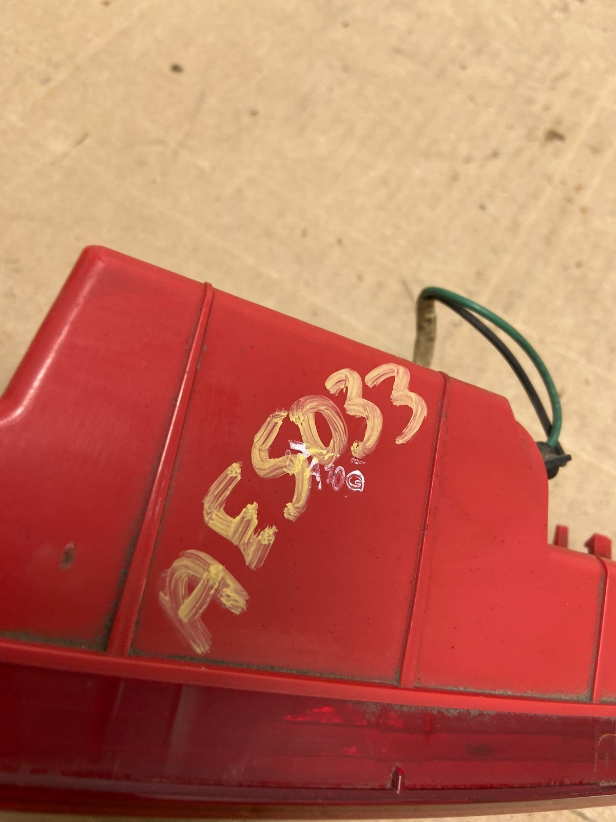 2005 to 2010 Honda Odyssey 3RD Brake Tail Light ae5033 DG6