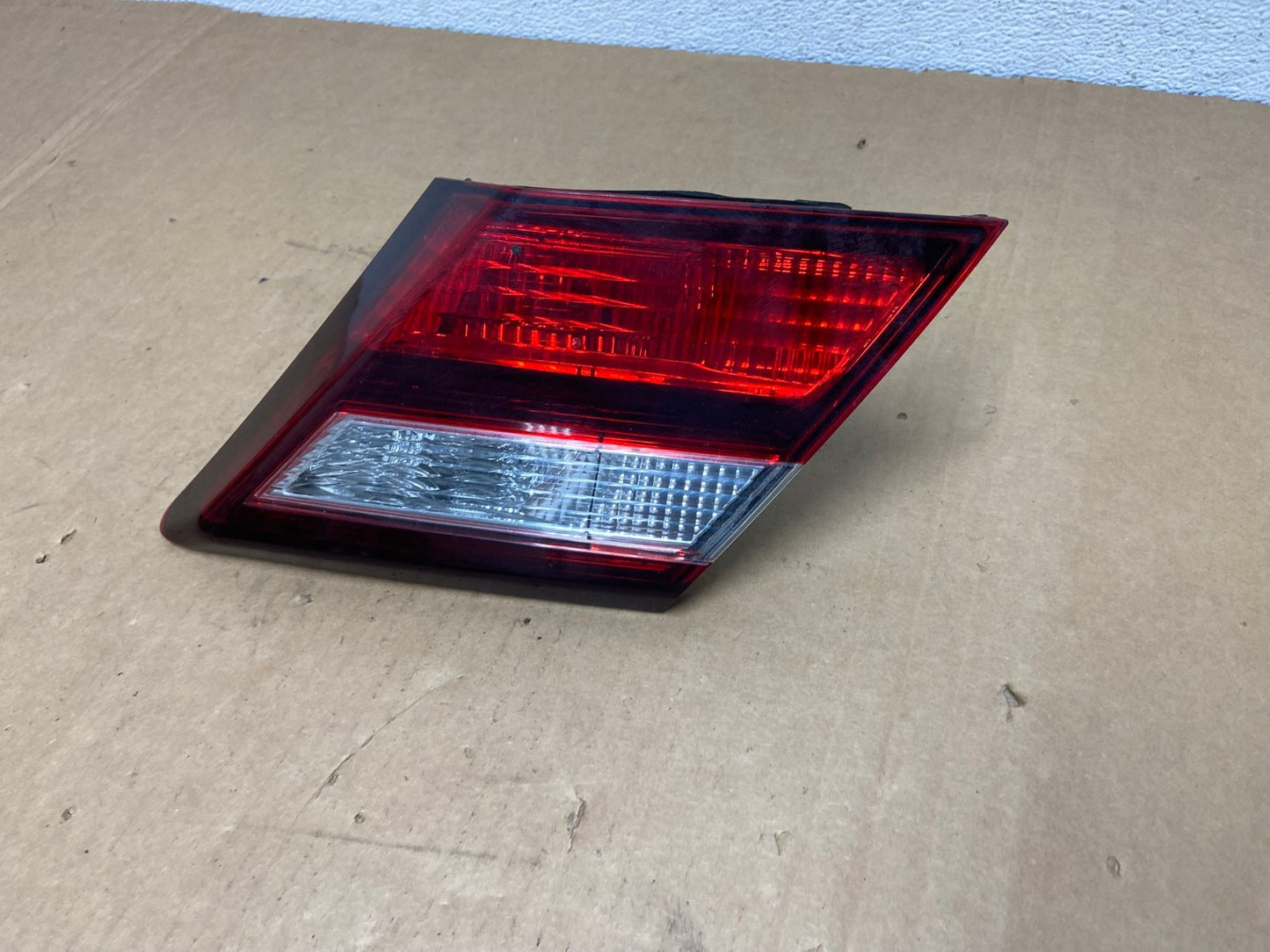 2013-2015 Honda Civic Right Passenger Side Trunk Lid Inner Tail Light AD26141