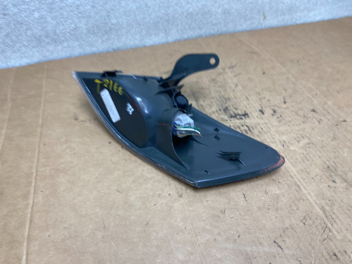 1997 1998 1999 Toyota Camry Right Passenger RH Turn Signal T2166 DW5