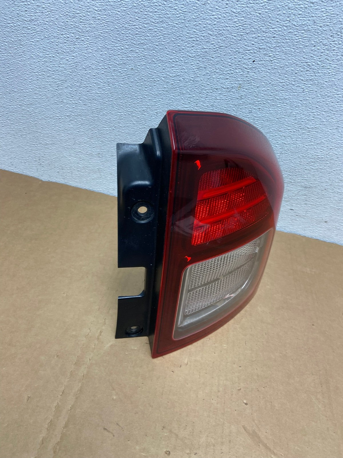 2014 - 2017 Jeep Compass Right Passenger Side Tail Light AC8401 LK2