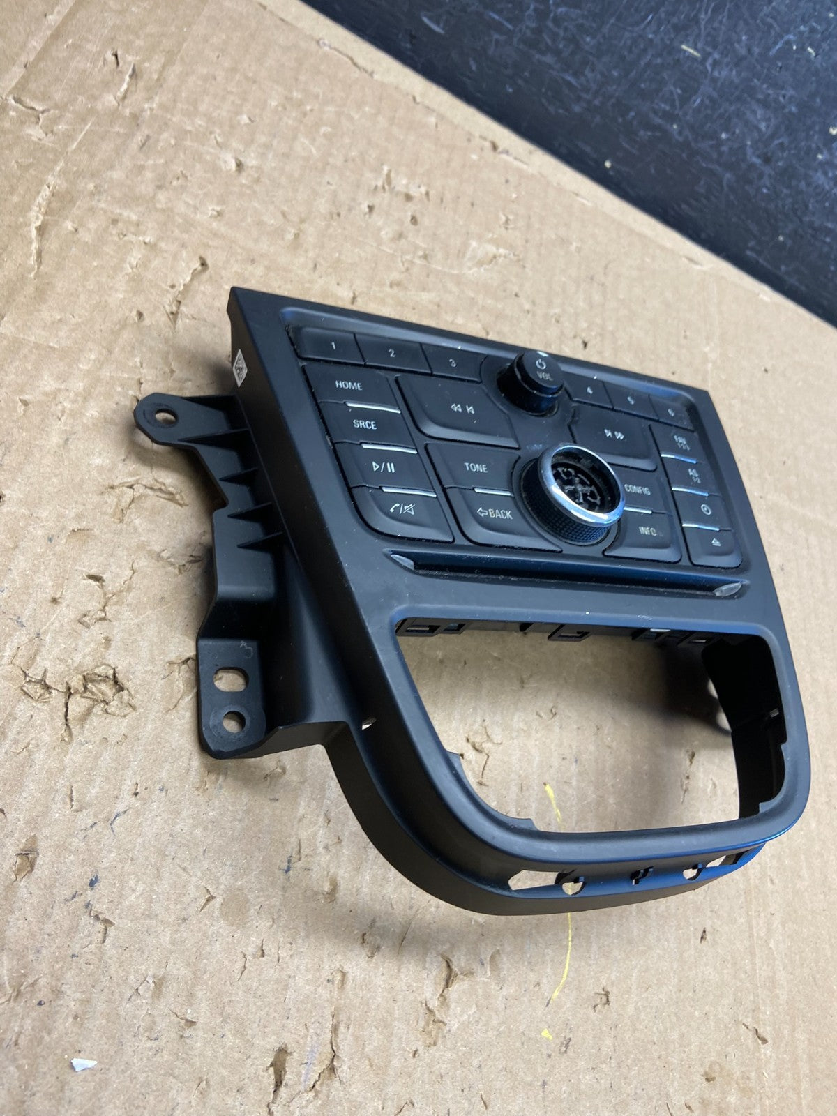 2013 to 2016 Buick Encore Radio Climate Control AC HVAC a2c90233800 AD6830 DG2