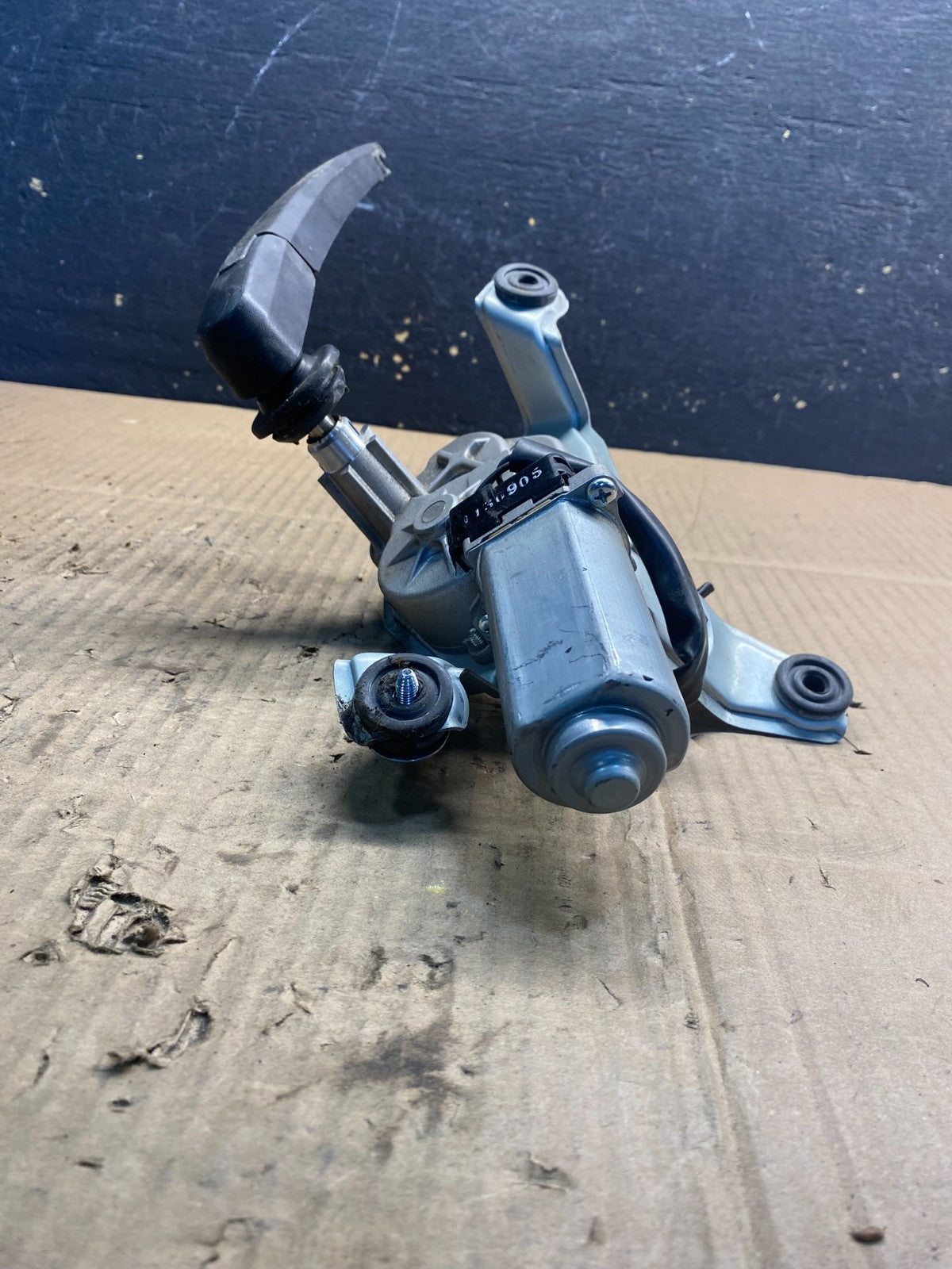 2014-2015 Kia Sorento Rear Glass Windshield Wiper Motor AA7466 DG4