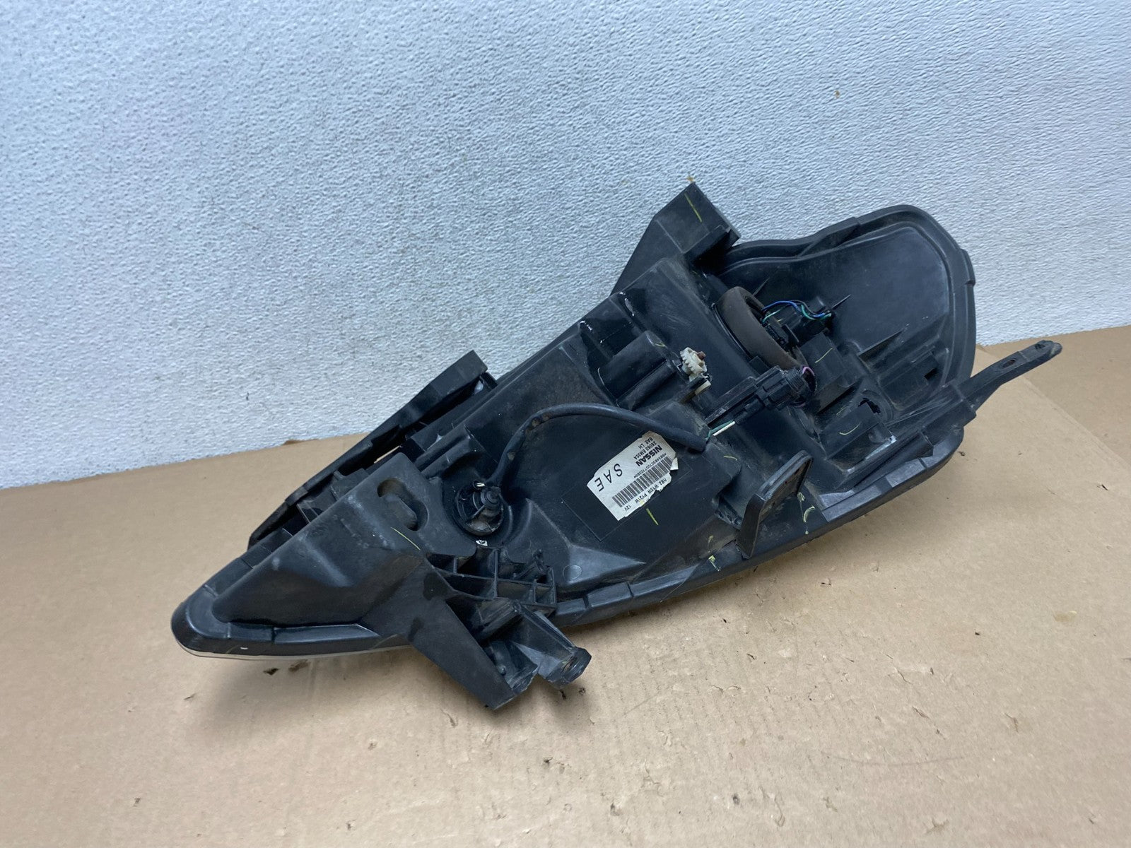 2008 to 2012 Nissan Versa Headlight Halogen Left Driver Lh Side AG6749 DW6