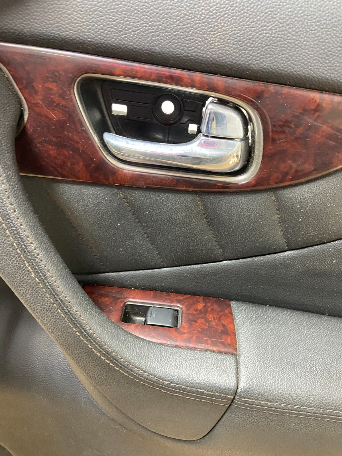 2009 to 2011 Infiniti FX35 Rear Right Passenger Side Panel Door Z79804