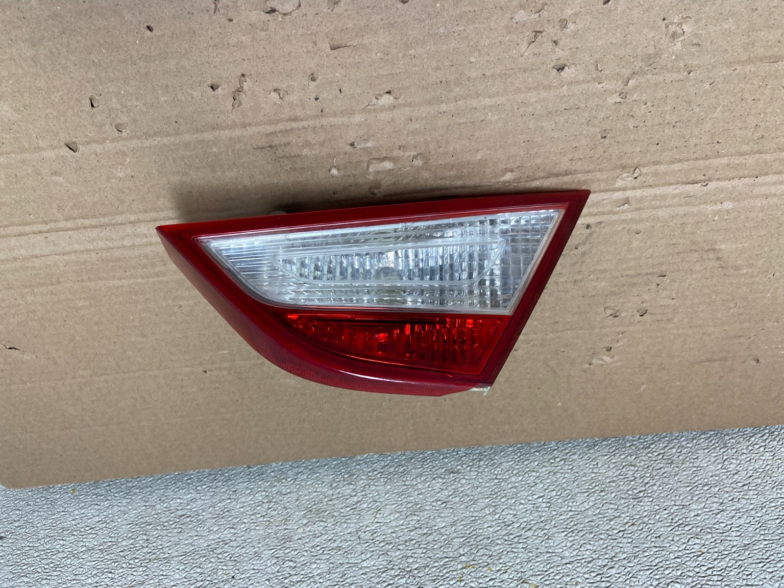 2011 to 2014 Hyundai Sonata Right Passenger Rh Inner Tail Light Oem AB1073 LK0